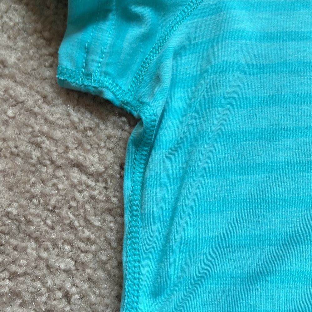 HP 🎉 Adidas aqua striped tee. Size large like new - Picture 4 of 10